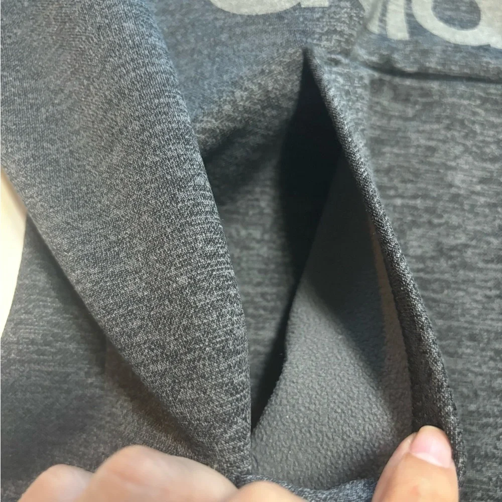 Adidas Unisex Gray Black Long Sleeve Hoodie Sweatshirt Size‎ M w/ Thumbholes
